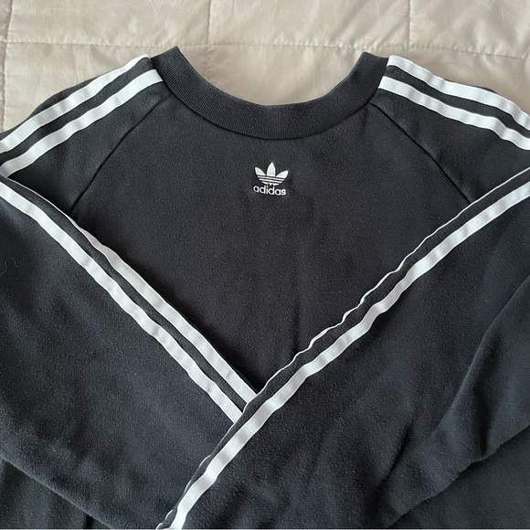 Adidas Sweater Size XL - Picture 2 of 2